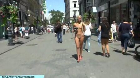 Chick exibe sua buceta