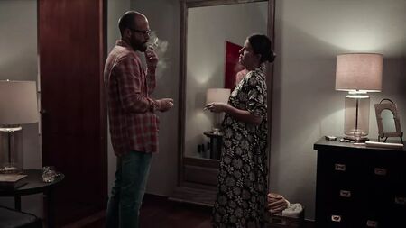 Dark Desire 1.ª temporada, episódios 1, 2, 3, 4 e 9 (2020)