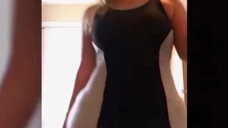 Olivia Jensen - Ancas largas