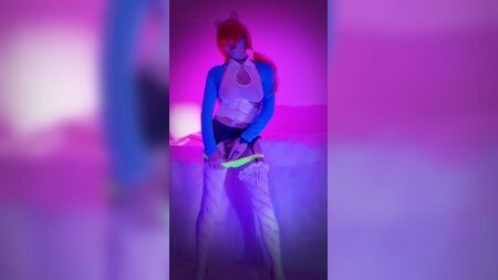 Striptease sensual. Tira-me as cuecas. KutieKitten - Parte 2