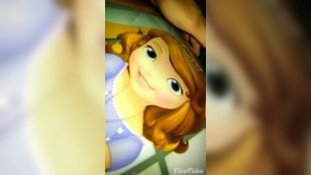 Sofia, a Primeira: A Bola de Praia com Aspersor