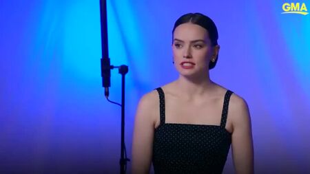 Daisy Ridley partilha a sua reação ao ver excertos de «A Ascensão de Skywalker» e revela os detalhes
