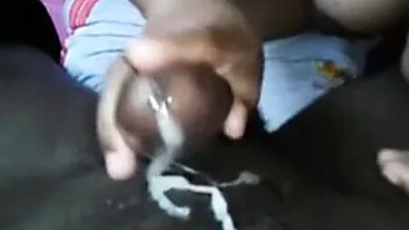 Tia, já cortámos a relva; vamos empilhar o feno