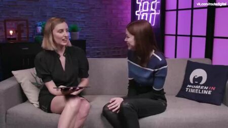 Laura Carmichael, Charlotte Hope - Facebook Live 07/05/2019 Nua? Sensual!