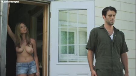 Elizabeth Masucci, Kate Dylan nua, Mika Boorem sensual - Virgin Alexander (2012) Ver online