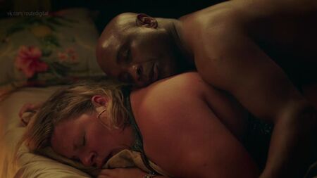 Bridget Everett Nude - Love You More (2017) 1.ª temporada - Ver online / Bridget Everett