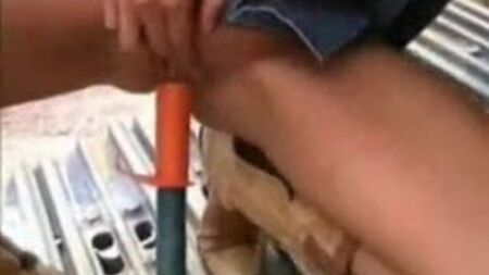 A divertir-se com um carrinho de mão, por snahbrandy