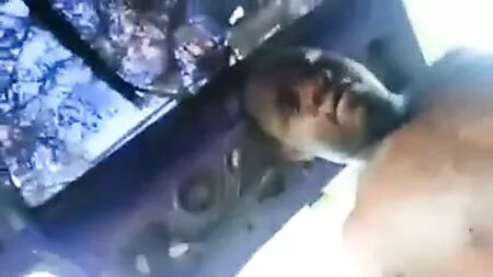 Uma rapariga jamaicana a ser fodida com força