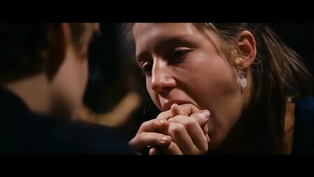 O AZUL É A COR MAIS QUENTE, CENAS DE SEXO DE ADÈLE EXARCHOPOULOS