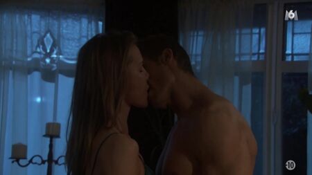 Josie Davis Nude - Seduced By Lies (2010) HD 720p Ver Online / Josie Davis - Seduzida pelas Mentiras