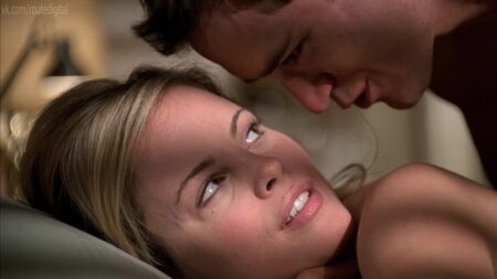 Chandra West Nua - NYPD Blue, temporadas 10-11 (2003) HD 1080p Ver Online