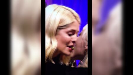 Montagem de Holly Willoughby. O melhor dela