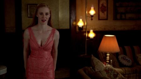 Deborah Ann Woll sensual - True Blood (2012) 5.ª temporada, episódio 3