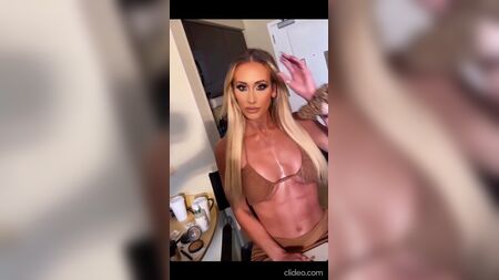 Carmella, também conhecida como Leah Van Dale - junho de 2021