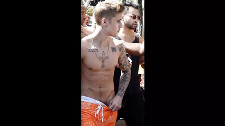 Compilação de celebridades gays no Desafio do Esperma do Justin Bieber (NOVO)
