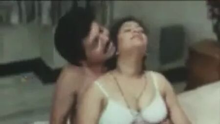 A tia sensual de Mallu ficou presa