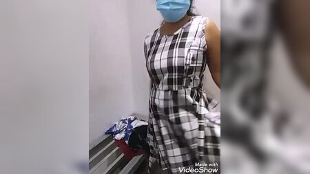 esposa em forma no quarto de Nugegoda