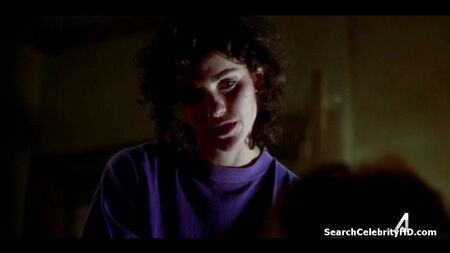 Amy Brenneman - NYPD Blue - 1.ª temporada, episódio 2 (1993)