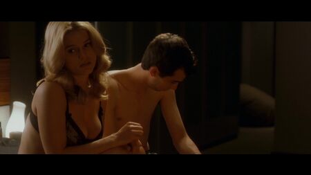 Alice Eve - She's Out of My League (2010) 1080p Nua? Sensual! Ver online