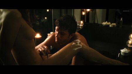 Rachel Blanchard Nua - Spread (2009) 1080p