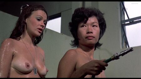 Pam Grier, Margaret Markov nuas - Black Mama White Mama (1973) 1080p