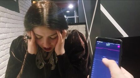Cuecas vibratórias num restaurante público