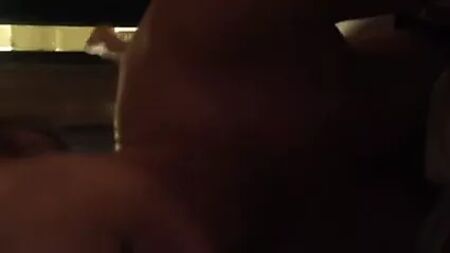 Emily Ratajkowski - vídeo de uma selfie com seios perfeitos 02