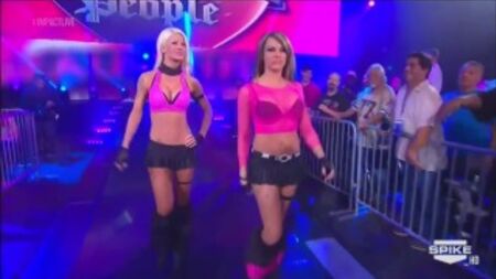 [#My1] TNA Impact Wrestling 04.10.2014 - Entrada das Beautiful People