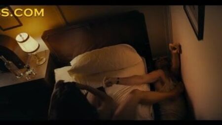 Madeline Zima e Veronica Falcon em cenas de sexo escaldantes