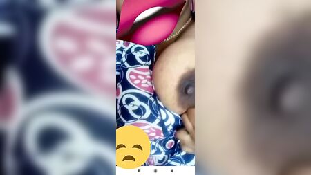 Tia de Chennai, peitos grandes tamil
