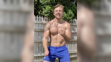 Salto sensual nos calções