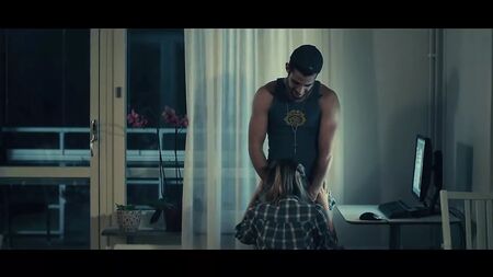 Cena de sexo oral - Introdução a um lar de idosos