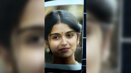 A atriz de televisão Priyanka Jain