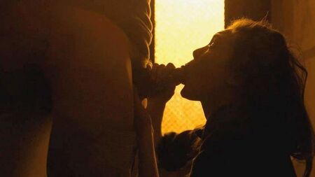 Aomi Muyock a fazer sexo oral no filme «Love» no ScandalPlanet.Com