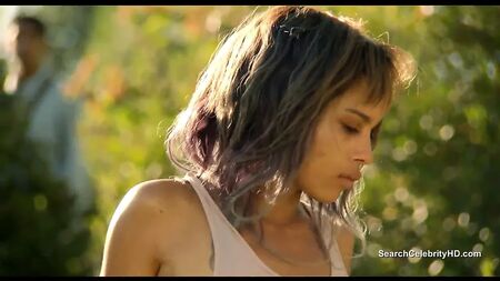 Zoe Kravitz nua - The Road Within