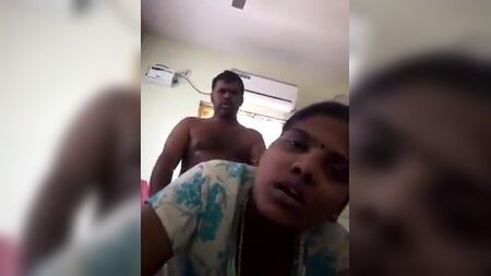 Tia telugu excitada