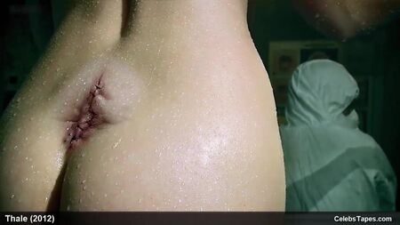 Cenas de nudez frontal e picantes da celebridade Silje Reinamo