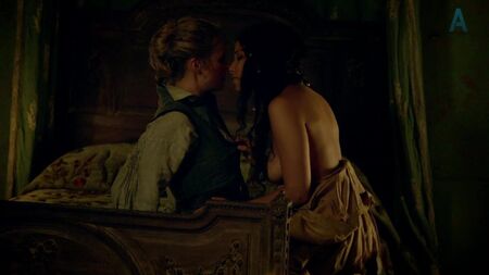 Jessica Parker Kennedy - Black Sails, 1.ª temporada, episódio 1 (2014)
