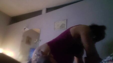 A Nancy trai o namorado chato, o Jp, com o gangster sexual Mikeal