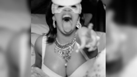 Cardi B: A lingueta #2