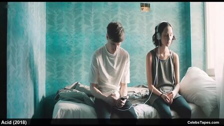 Orgia de adolescentes escaldante num filme russo