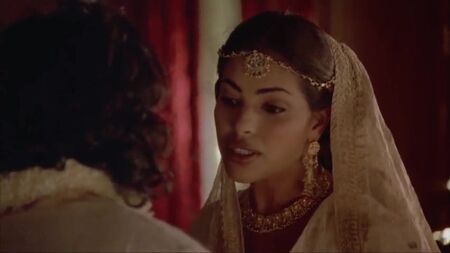 Indira Varma e Sarita Choudhury num filme sobre o Kama Sutra