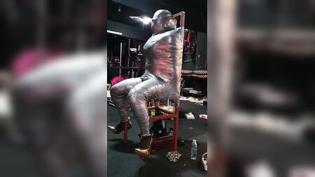 Bondage mumificada
