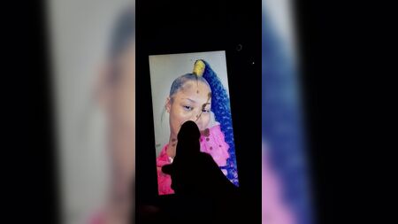 Vadia de rabo de jeito recebe tributo de esperma