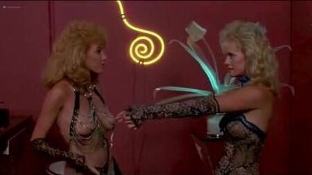 Shari Shattuck e Lisa London nuas