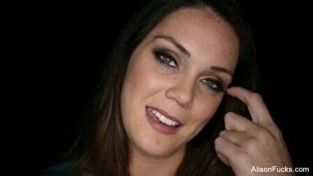 Alison Tyler nua
