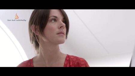Sarah Butler - Moontrap: Alvo Terra 2017