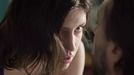 Adèle Exarchopoulos - Apaixonadamente (2016)
