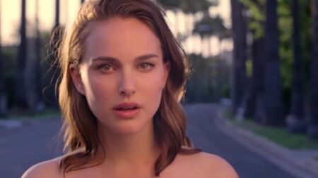 Natalie Portman no Pub Miss Dior