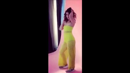 Vídeos do rabo de Melissa Benoist e Juliana Harkavy